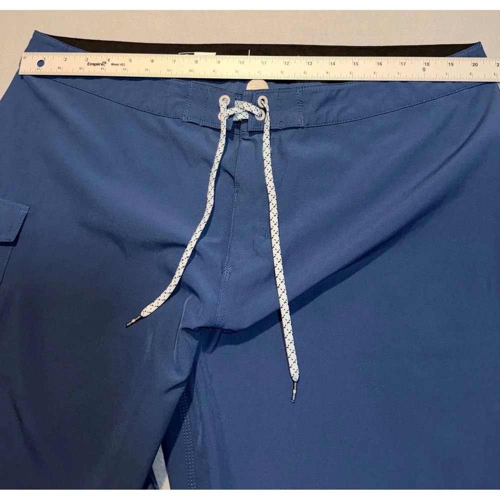 Salty Crew Mens Board Shorts Blue Cargo Quick Dry Stretch Size 40‎